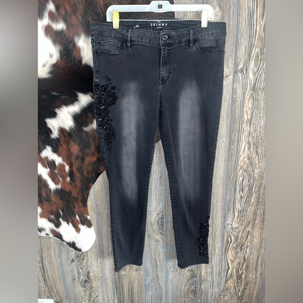 White House black market size 14 the skinny jean black with beaded embellishment